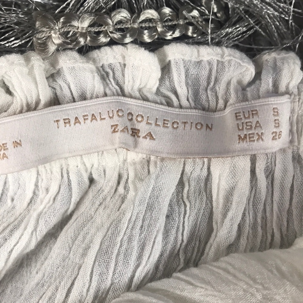 Zara | Off the Shoulder White Top - Picture 7 of 7